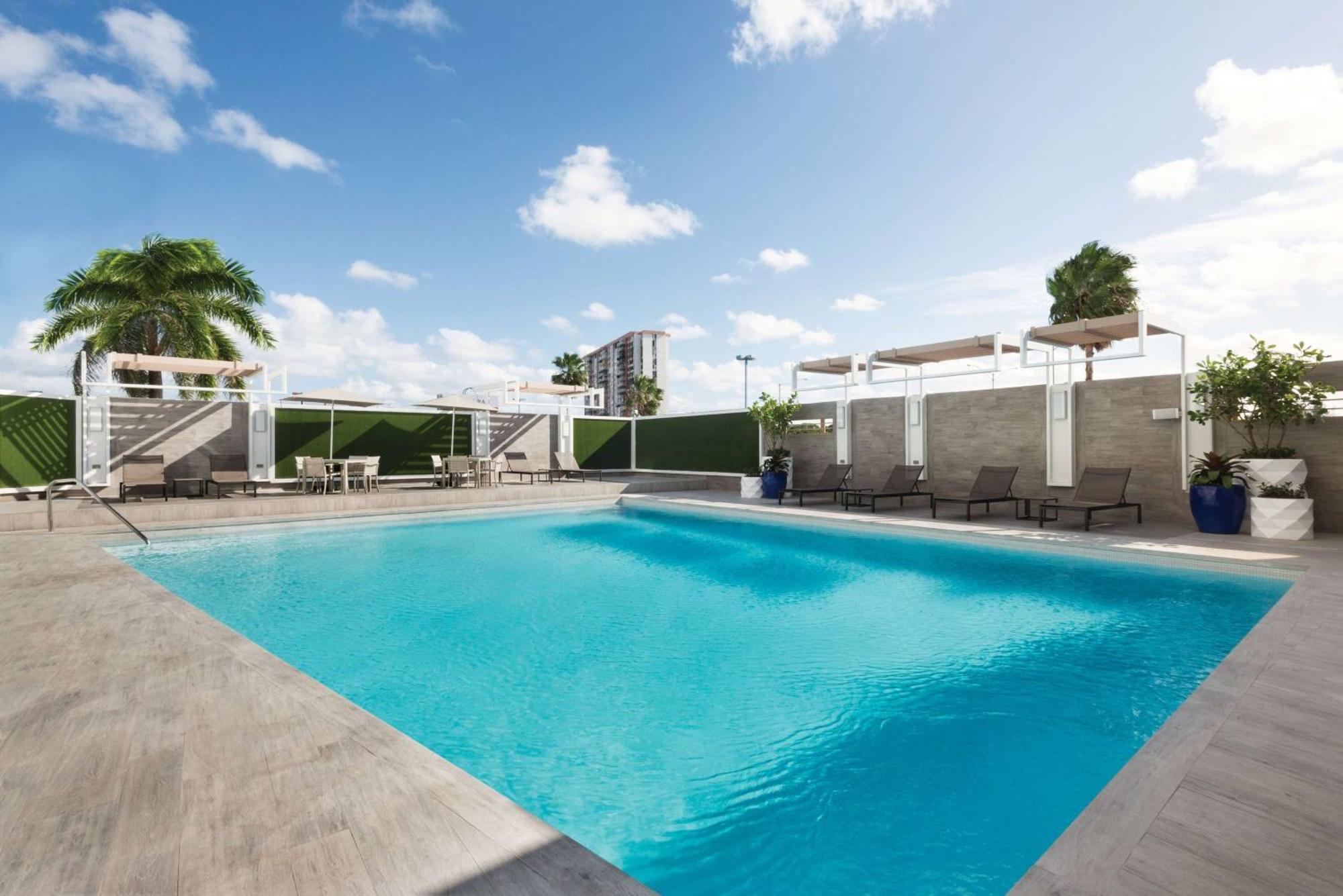 Tryp By Wyndham Isla Verde San Juan Exterior foto